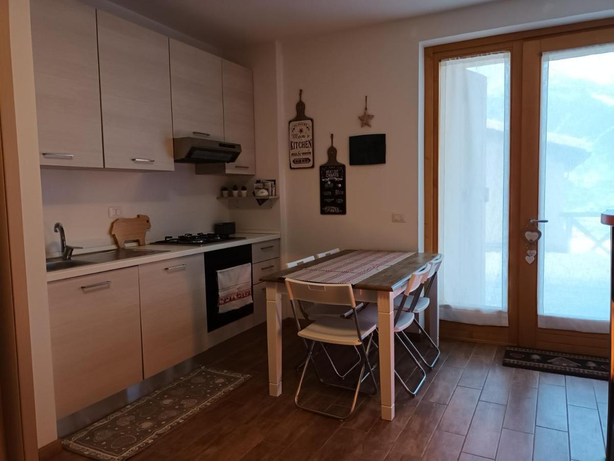 Grazioso Trilocale Con Ampia Terrazza Apartment Chiesa in Valmalenco Exterior foto