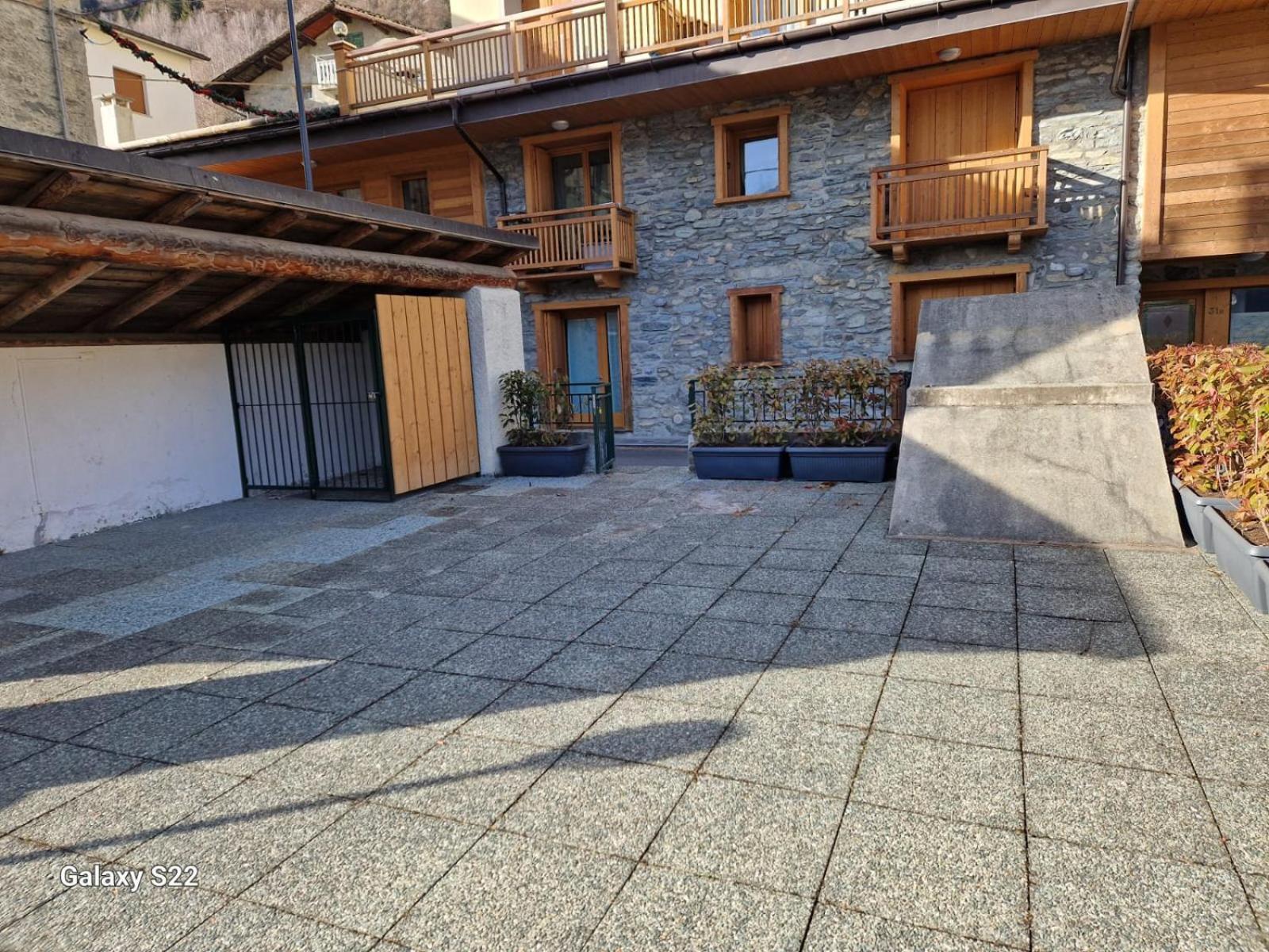 Grazioso Trilocale Con Ampia Terrazza Apartment Chiesa in Valmalenco Exterior foto